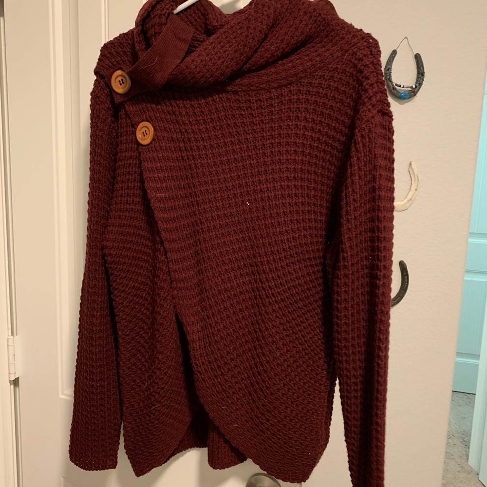Maroon hooded cardigan